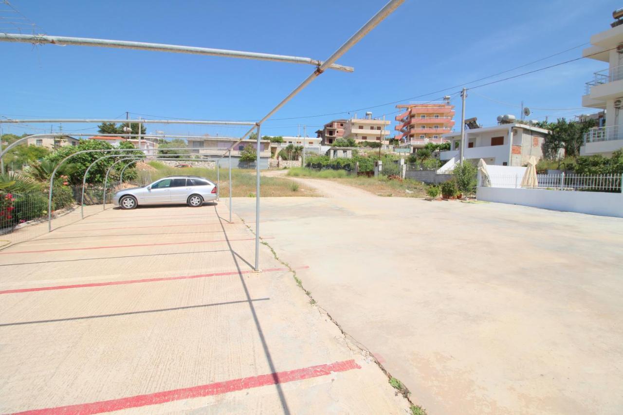 Sunset Apartments Berdenesh Sarande Bagian luar foto